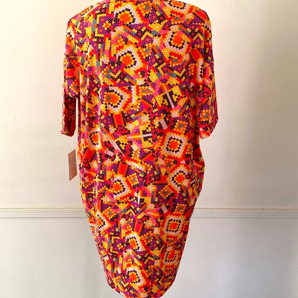 LuLaRoe “IRMA” HIGH-LOW TUNIC OVERSIZED TOP SIZE EXTRA SMALL 🌟NWT🌟 - Picture 6 of 11